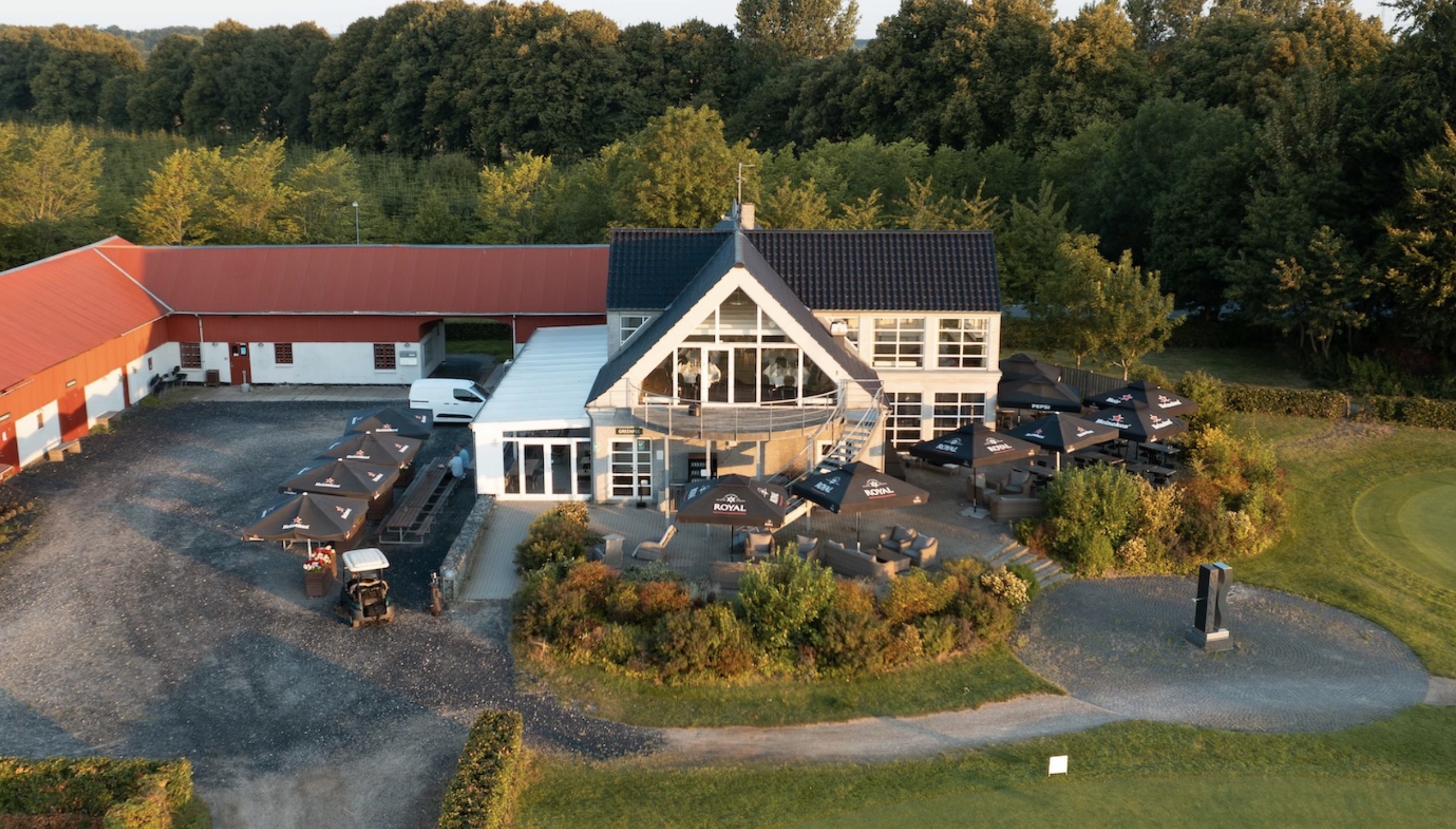 Golf & Services